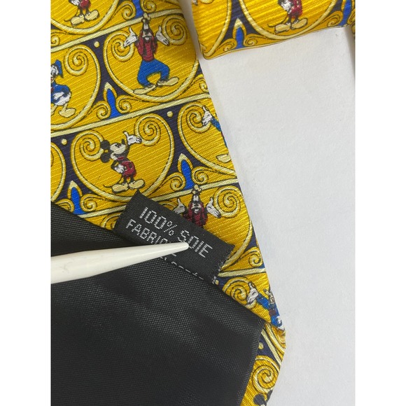 The Disney Store Mickey & Friends Men's Tie - Picture 6 of 7